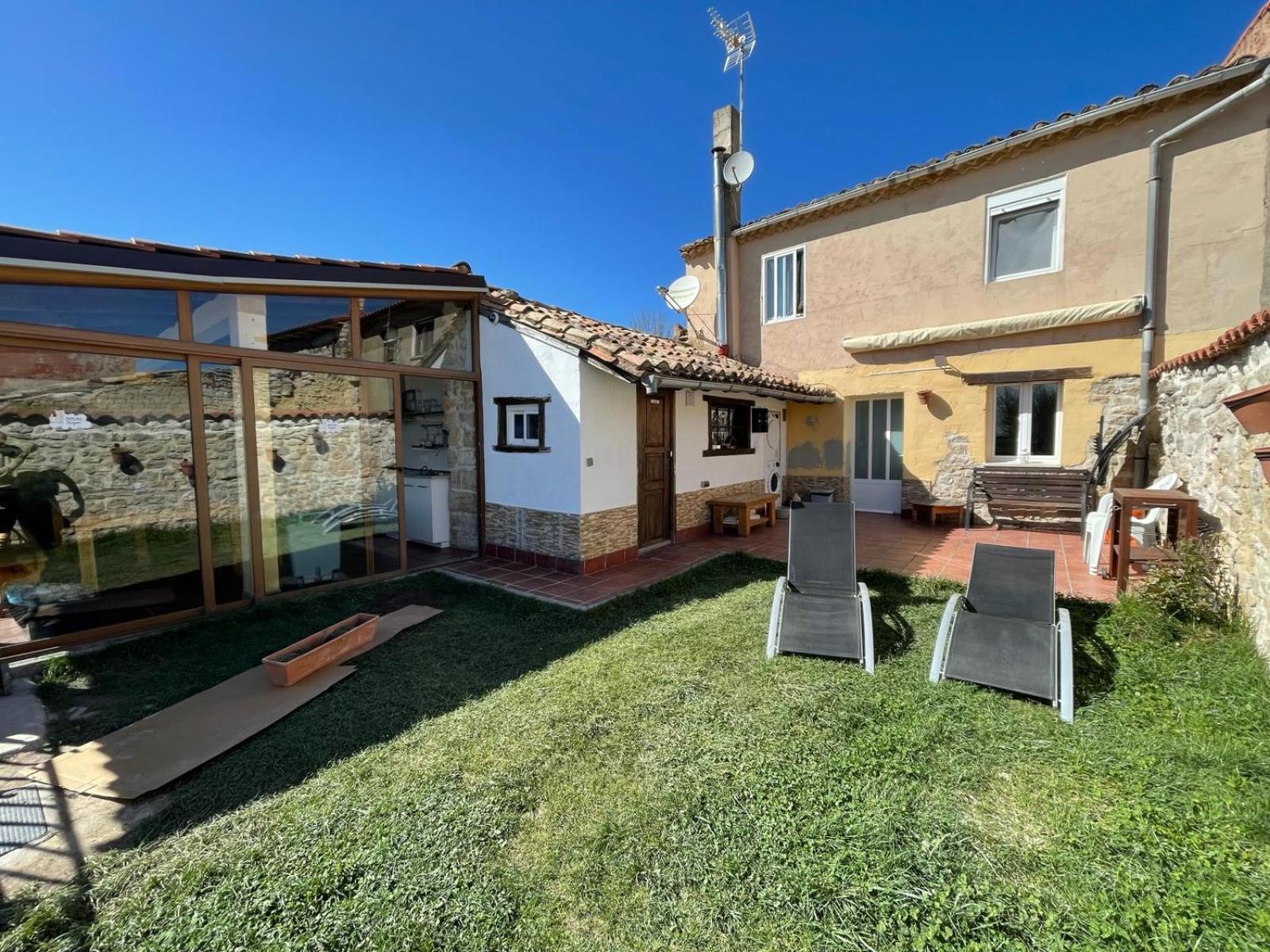 Albergue El Alfar/Pilgrim Hostel Hornillos del Camino Extérieur photo